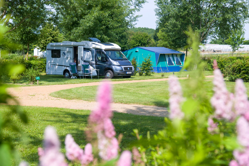 Camping Sites et Paysages de l'Etang Brissac Loire Aubance